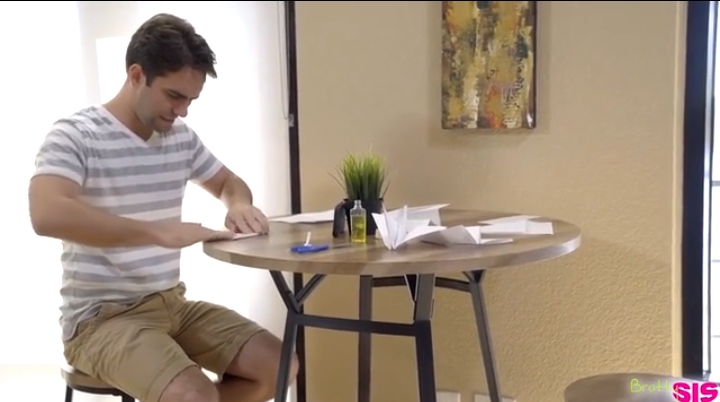 Brother fucked his sister’s hand with glue stuck to the table